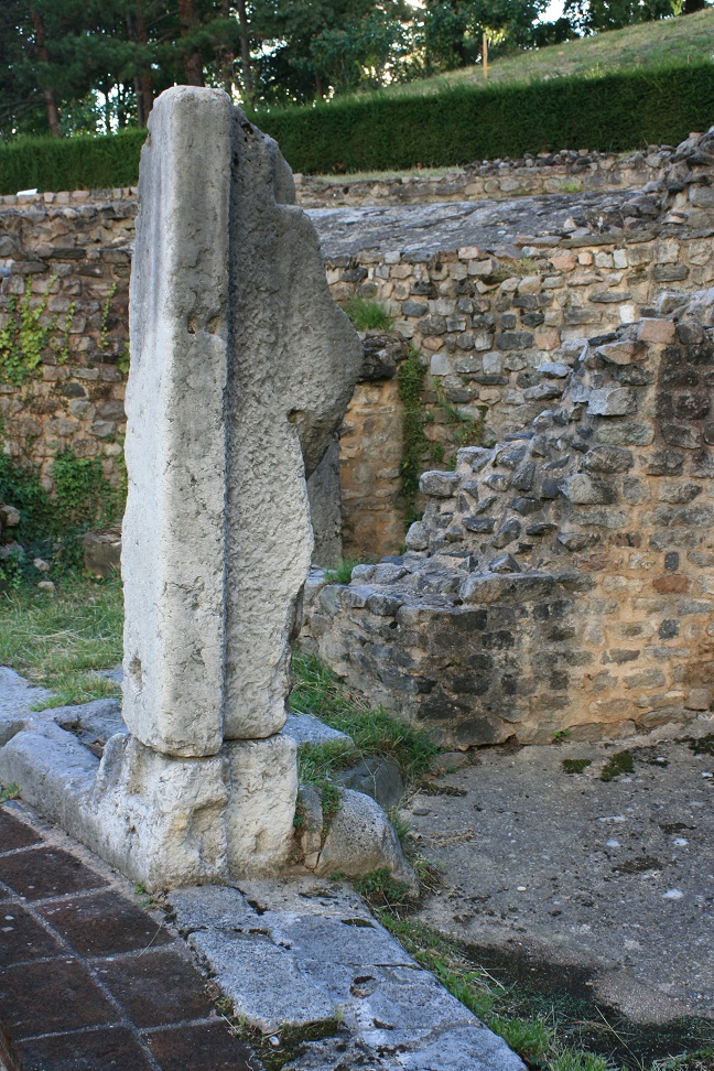 _AMPHITHEATRE_TROIS_GAULES_08