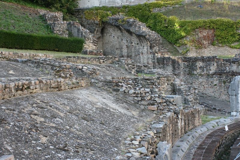 _AMPHITHEATRE_TROIS_GAULES_07